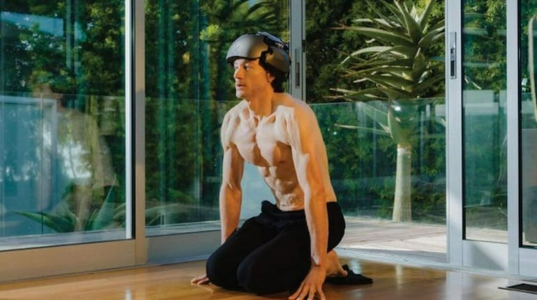 Bryan Johnson đã đầu tư hơn 2 triệu USD hàng năm để đảo ngược quá trình lão hóa.