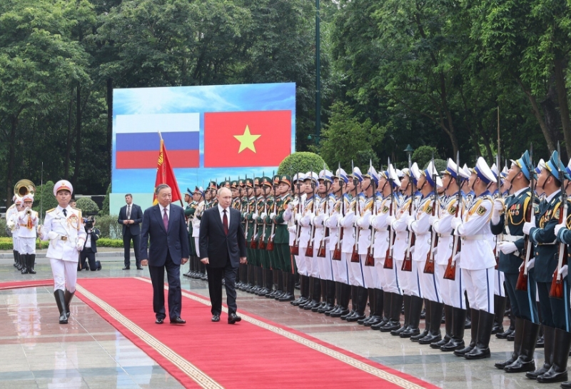 Grand welcome ceremony for Russian President Putin in Hanoi