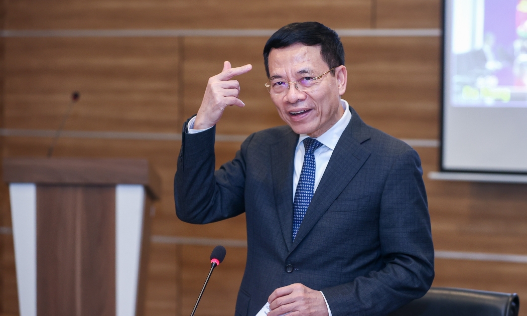 Bộ trưởng Bộ Thông tin và Truyền thông Nguyễn Mạnh Hùng