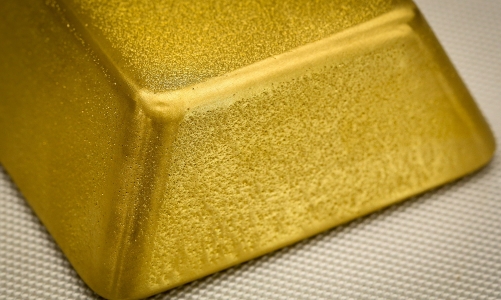 Vàng giảm giá chóng mặt do lợi suất trái phiếu kho bạc Mỹ và đồng USD cùng tăng