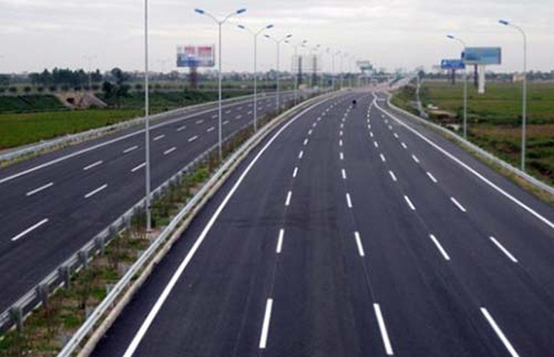 Deputy PM asks to accelerate connection of Vietnamese, Cambodian expressways