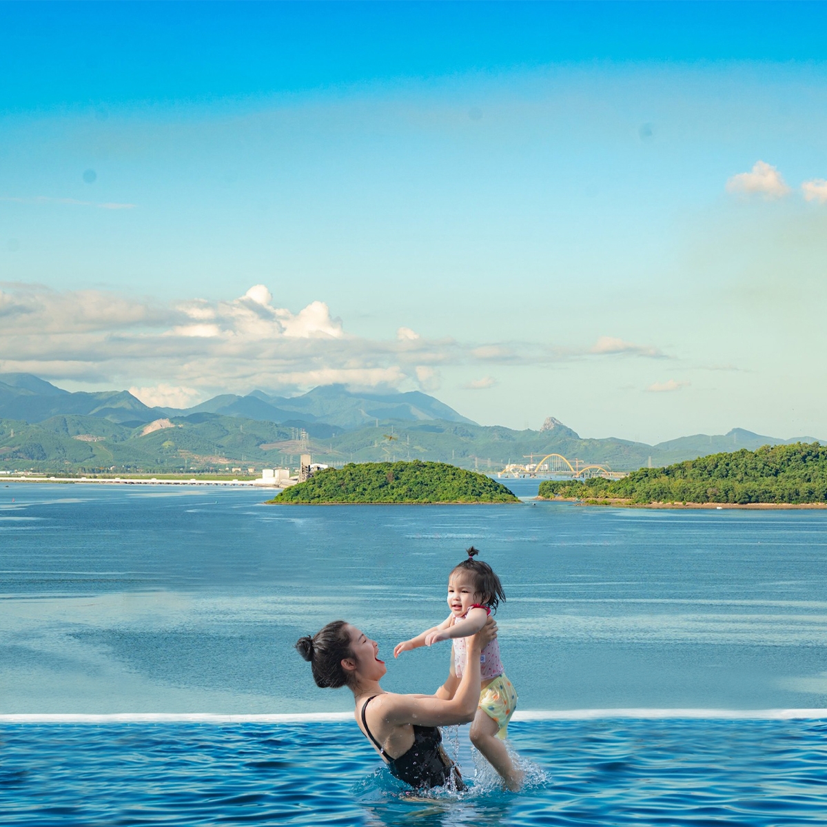 C&ugrave;ng Beverly Hills Hạ Long trải nghiệm sống như nghỉ dưỡng mỗi ng&agrave;y