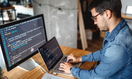 Nghề lập trình viên “ảm đạm” tại thị trường việc làm Mỹ