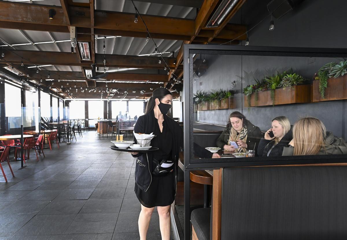 Người ti&ecirc;u d&ugrave;ng đ&atilde; trở n&ecirc;n t&iacute;nh to&aacute;n hơn cho c&aacute;c bữa ăn b&ecirc;n ngo&agrave;i ng&ocirc;i nh&agrave;.