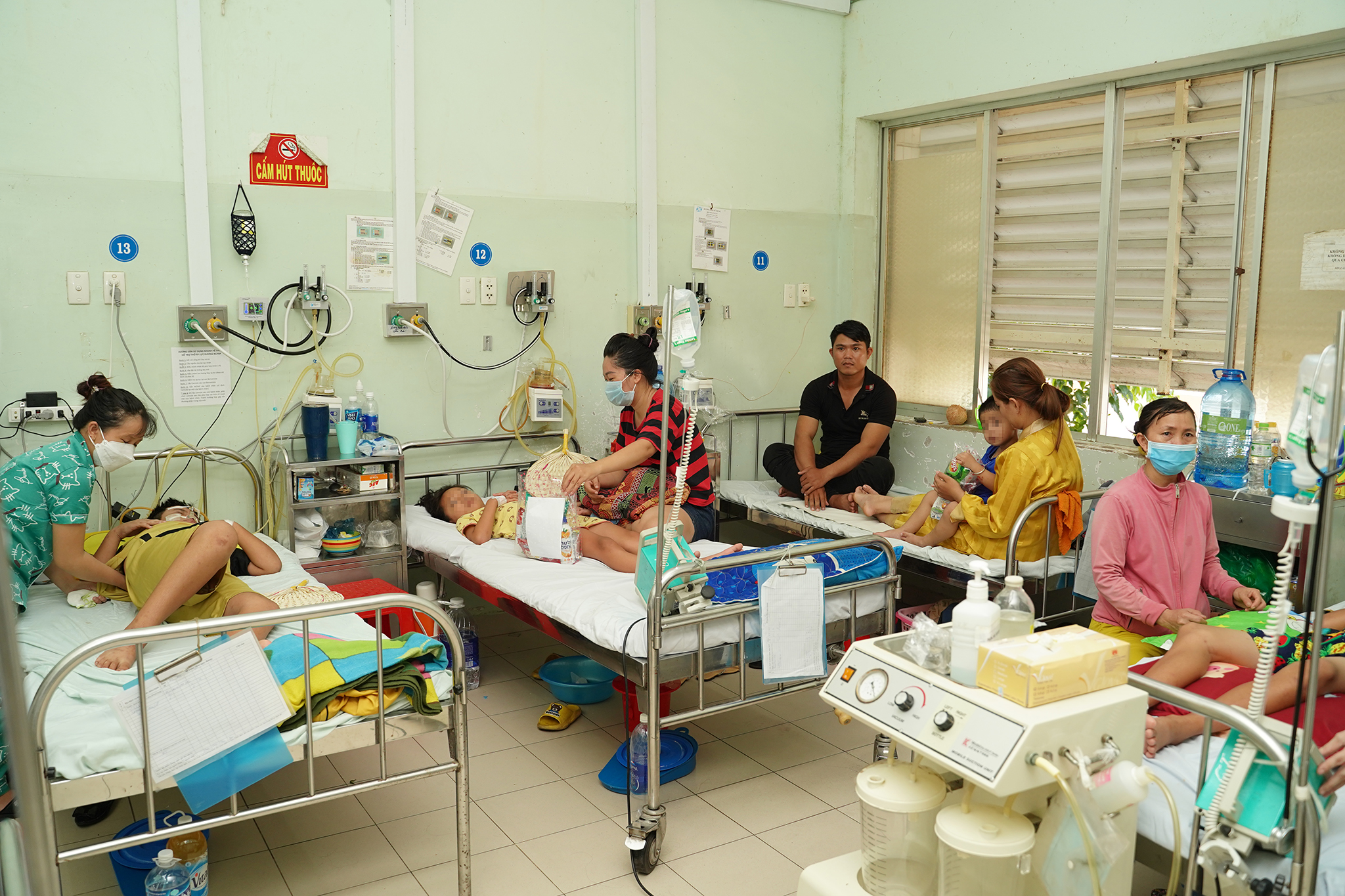 Sốt xuất huyết không còn là bệnh phát triển theo chu kỳ mà năm nào cũng có số ca mắc cao do biến đổi khí hậu, môi trường và đặc điểm dân cư.