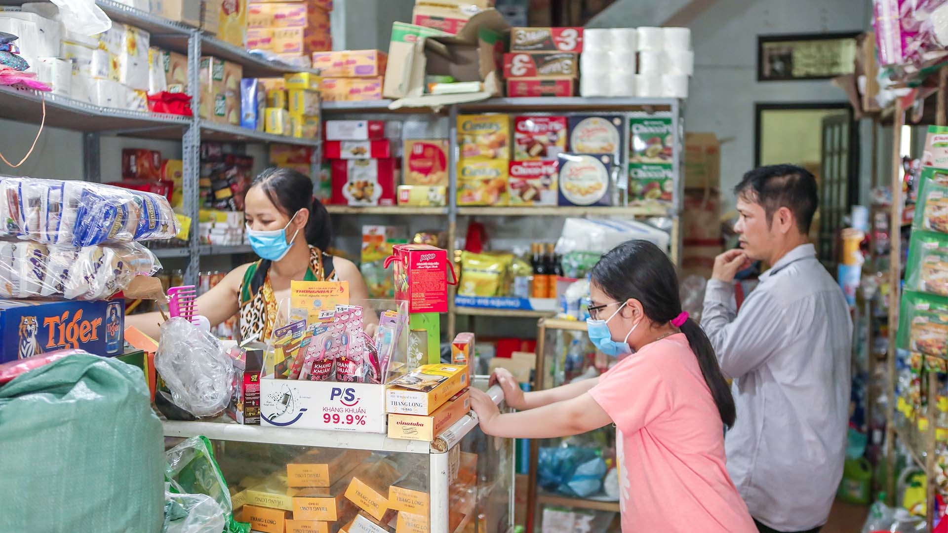 Cần nghiên cứu điều chỉnh ngưỡng doanh thu phù hợp mức biến động của giá và một số yếu tố khác cho phù hợp bối cảnh kinh tế - xã hội.