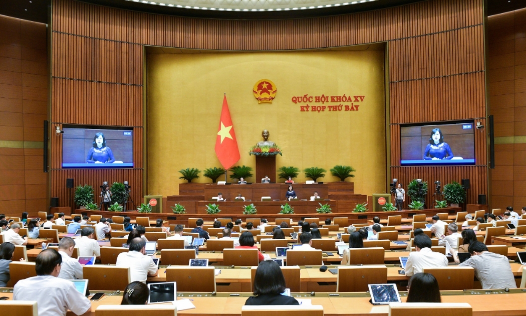  Quốc hội thảo luận về dự án Luật sửa đổi, bổ sung một số điều của Luật Dược, chiều 26/6. Ảnh: Quochoi.vn.