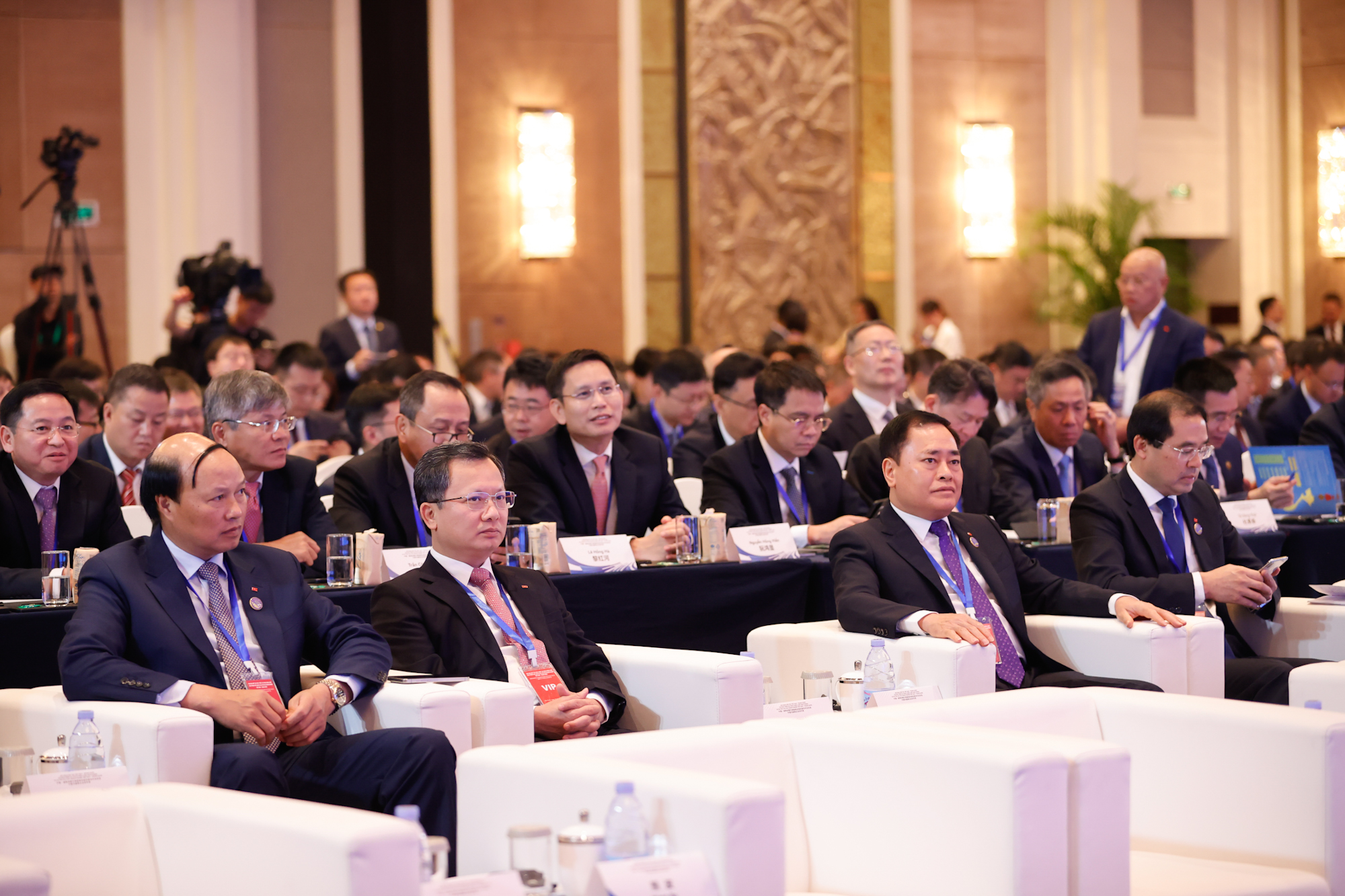 Các đại biểu tham dự sự kiện - Ảnh: VGP