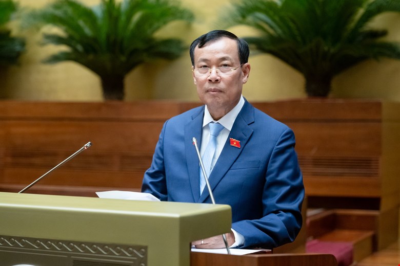 Ủy viên Ủy ban Thường vụ Quốc hội, Chủ nhiệm Ủy ban Quốc phòng và An ninh của Quốc hội báo cáo giải trình, tiếp thu, chỉnh lý dự thảo Luật Công nghiệp quốc phòng, an ninh và động viên công nghiệp