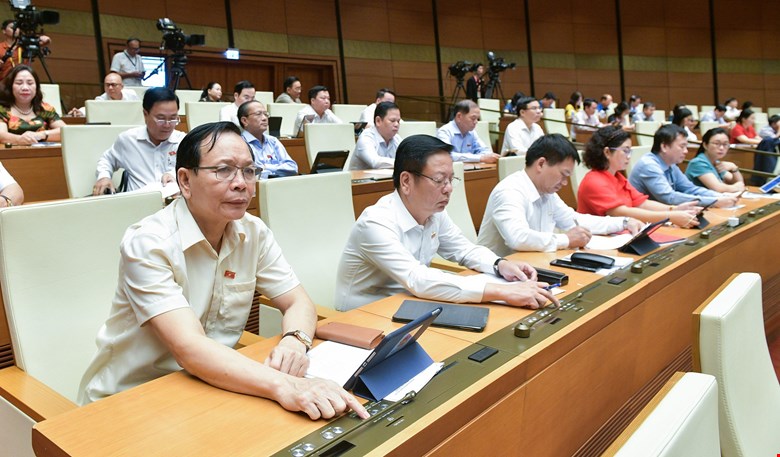 Quốc hội Biểu quyết thông qua Luật Công nghiệp quốc phòng, an ninh và động viên công nghiệp.