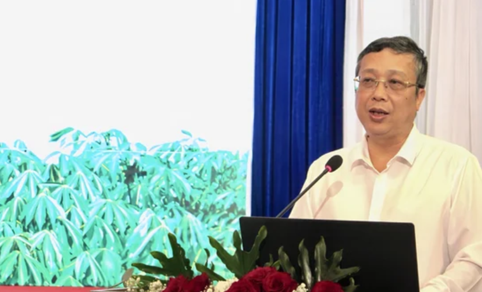 Thứ trưởng Ho&agrave;ng Trung: 