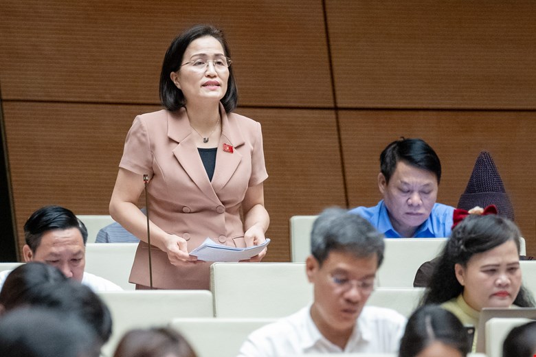 Đại biểu Trần Thị Kim Nhung, đoàn Quảng Ninh.