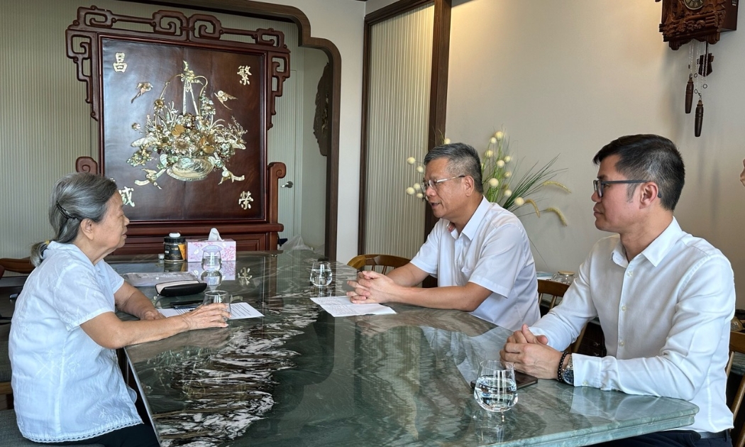 Nhiều người hưởng đã nhận được lương hưu theo mức mới ngay trong ngày 1/7. Ảnh: BHXH Việt Nam.