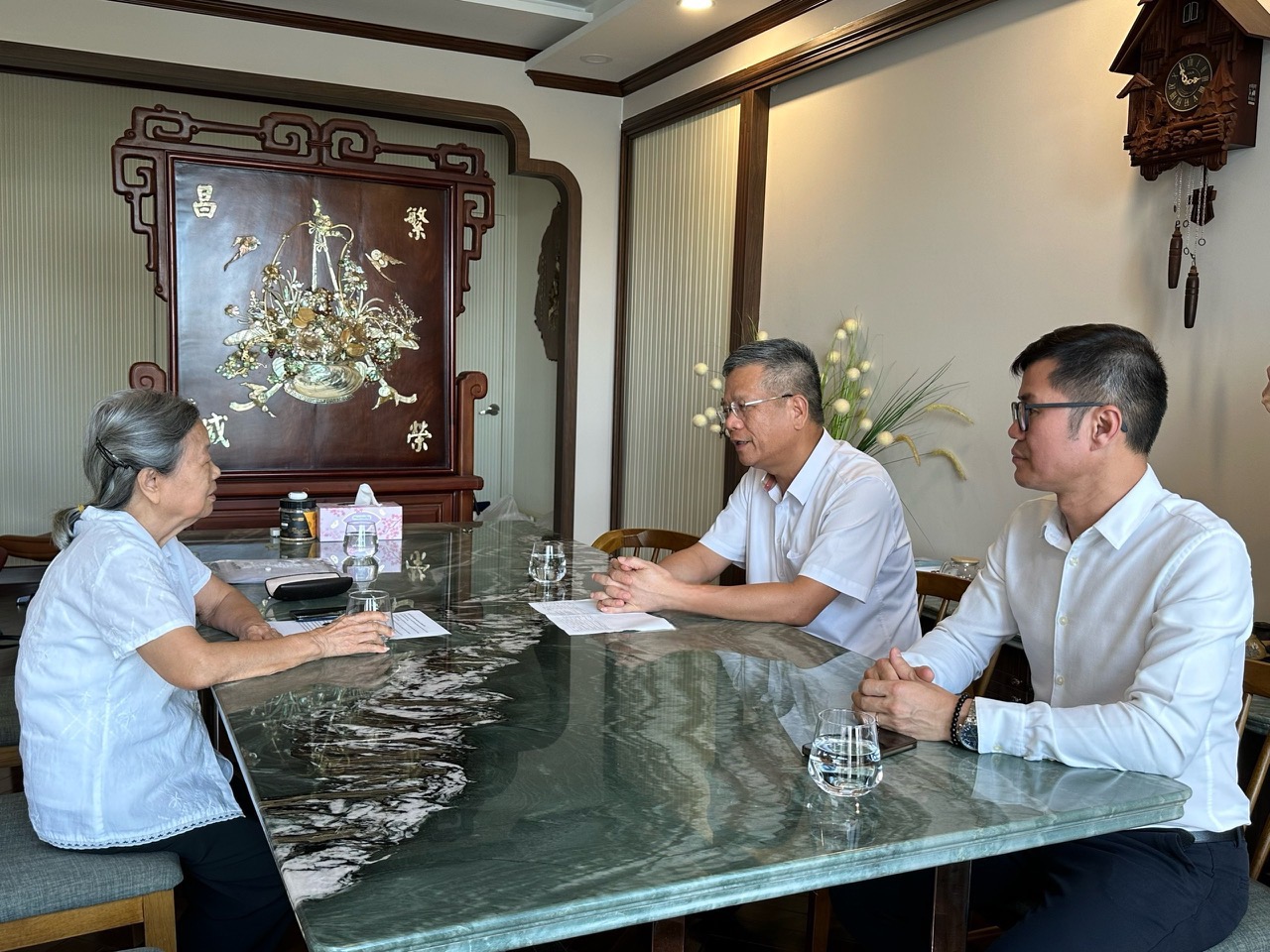 Nhiều người hưởng đã nhận được lương hưu theo mức mới ngay trong ngày 1/7. Ảnh: BHXH Việt Nam.