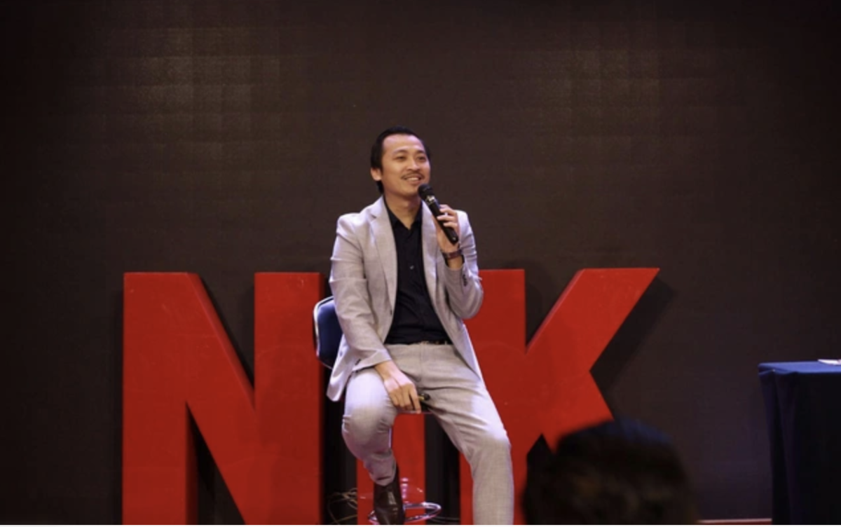 Chủ tịch HĐQT VLA, chuyên gia dạy làm giàu Nguyễn Thành Tiến. 