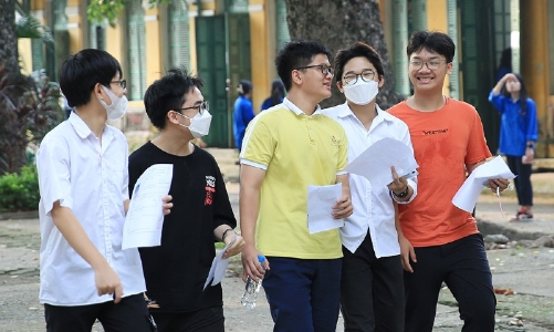 Toàn cảnh điểm chuẩn lớp 10 THPT công lập năm 2024