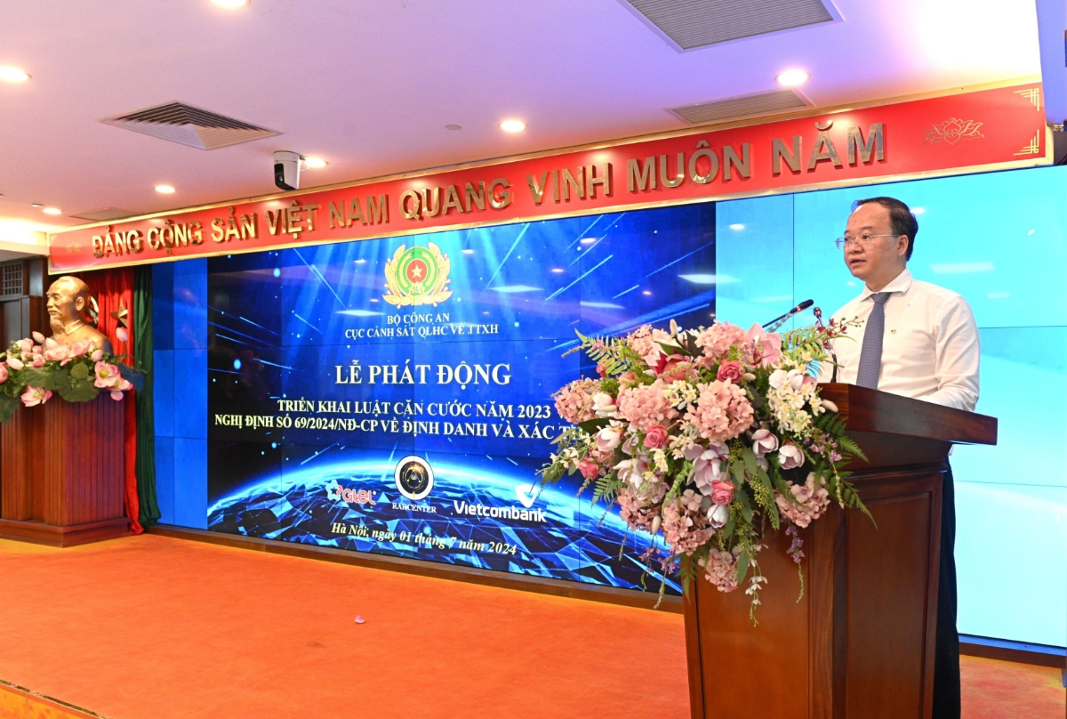 &Ocirc;ng L&ecirc; Quang Vinh - Ph&oacute; Tổng Gi&aacute;m đốc Vietcombank ph&aacute;t biểu tại buổi lễ.