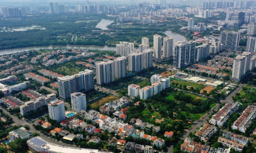 Doanh thu bất động sản TP.HCM tăng trong 6 tháng đầu năm 2024