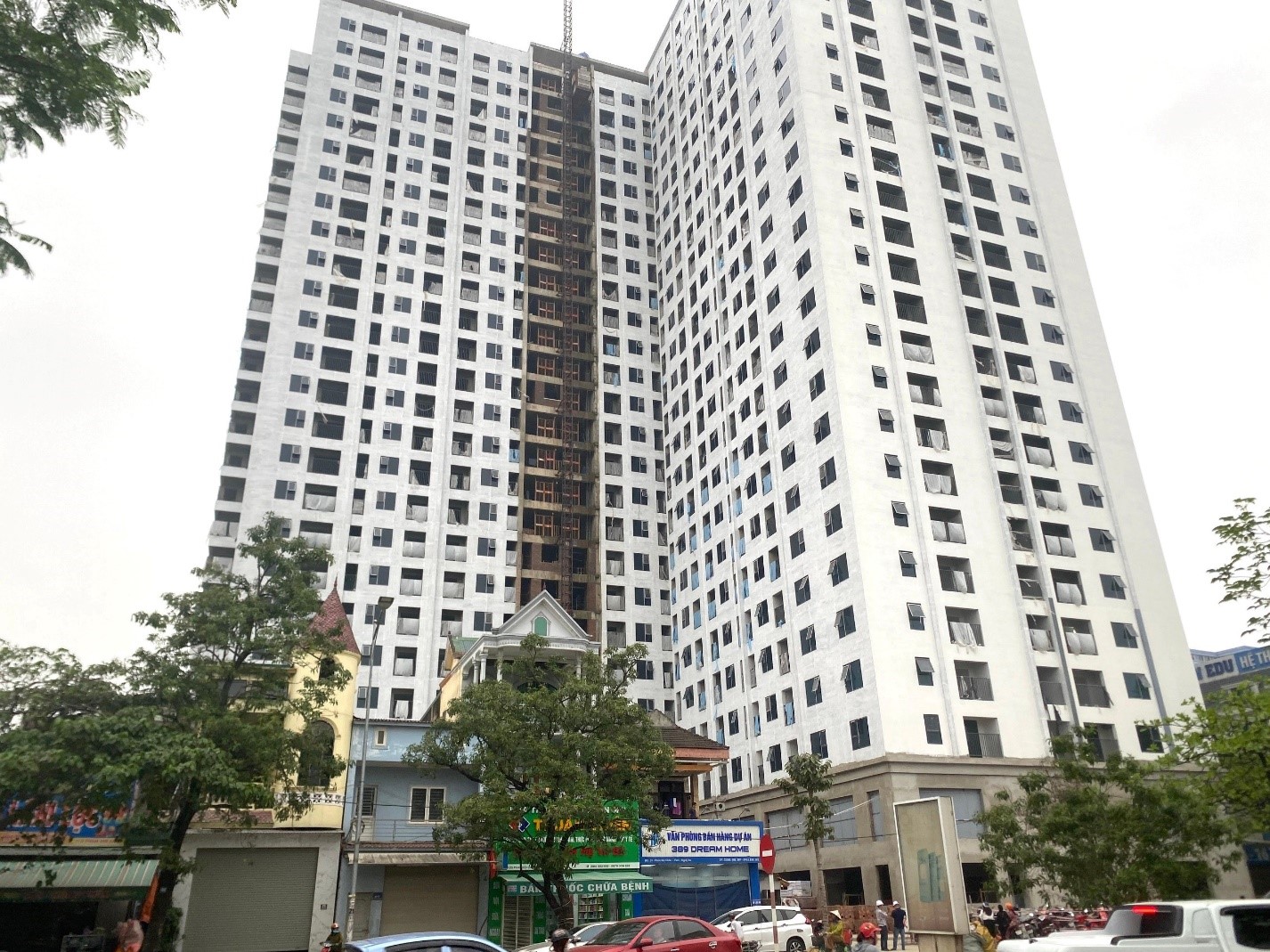 Một chung cư trên đường Phan Bội Châu. 