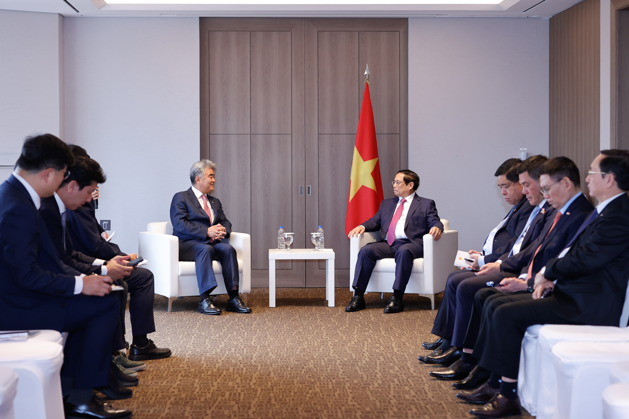 Thủ tướng cho rằng việc Daewoo lựa chọn Th&aacute;i B&igrave;nh để đầu tư khu đ&ocirc; thị l&agrave; lựa chọn đ&uacute;ng đắn v&igrave; hệ thống hạ tầng th&ocirc;ng suốt, đồng bộ đang được ho&agrave;n thiện nhanh ch&oacute;ng - Ảnh: VGP