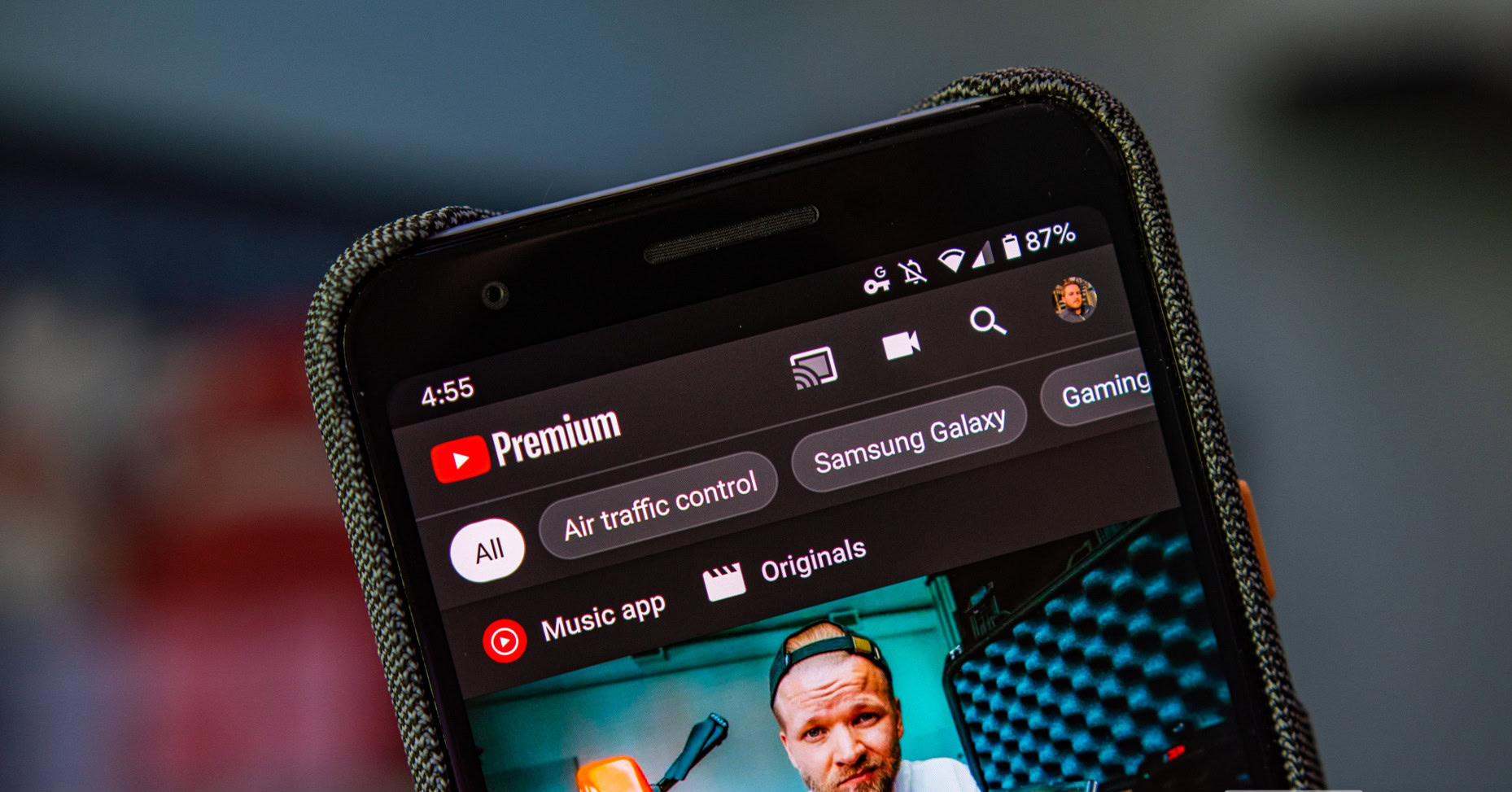 YouTube Premium trên điện thoại thông minh.