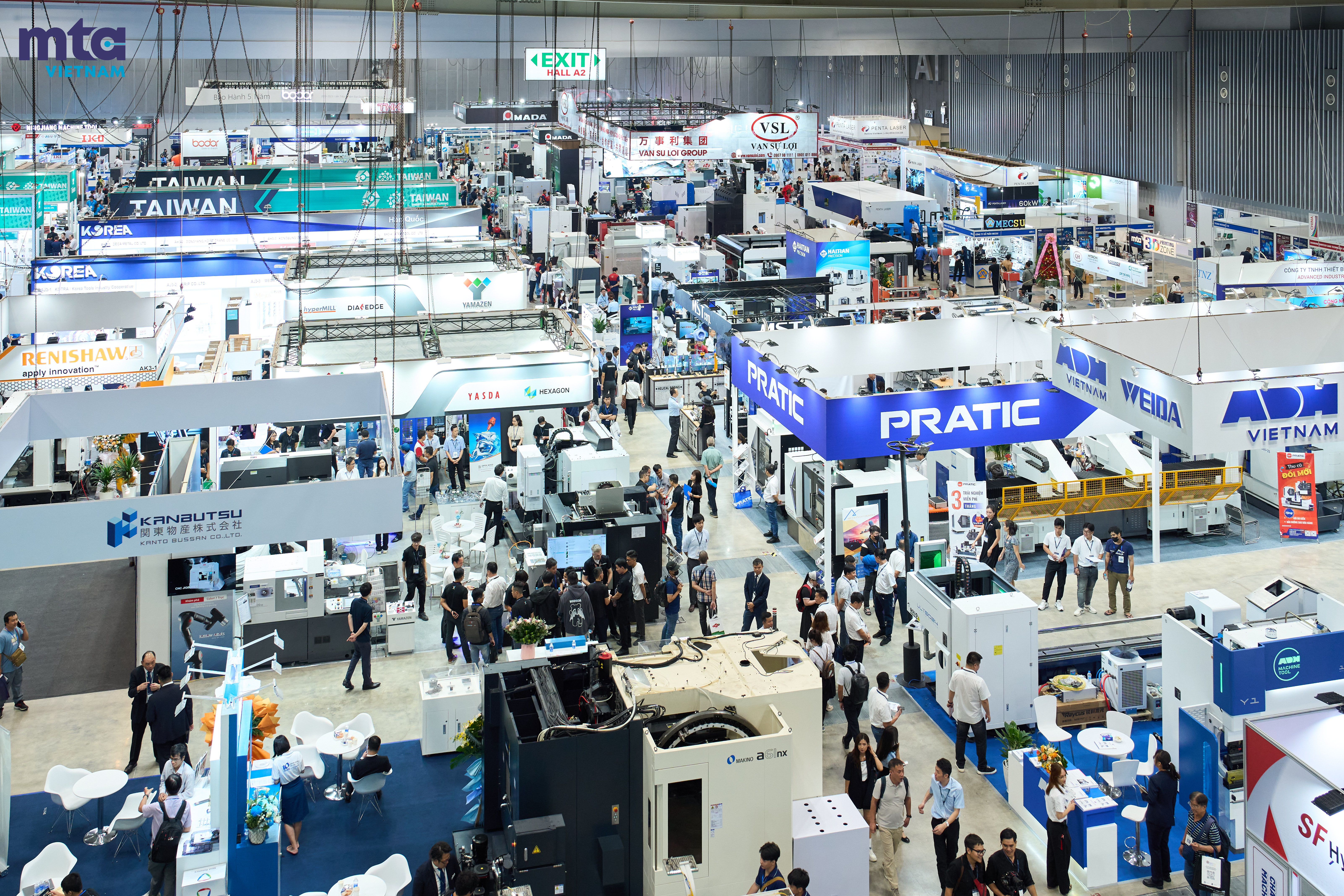 The expo showcases latest products and technologies. 