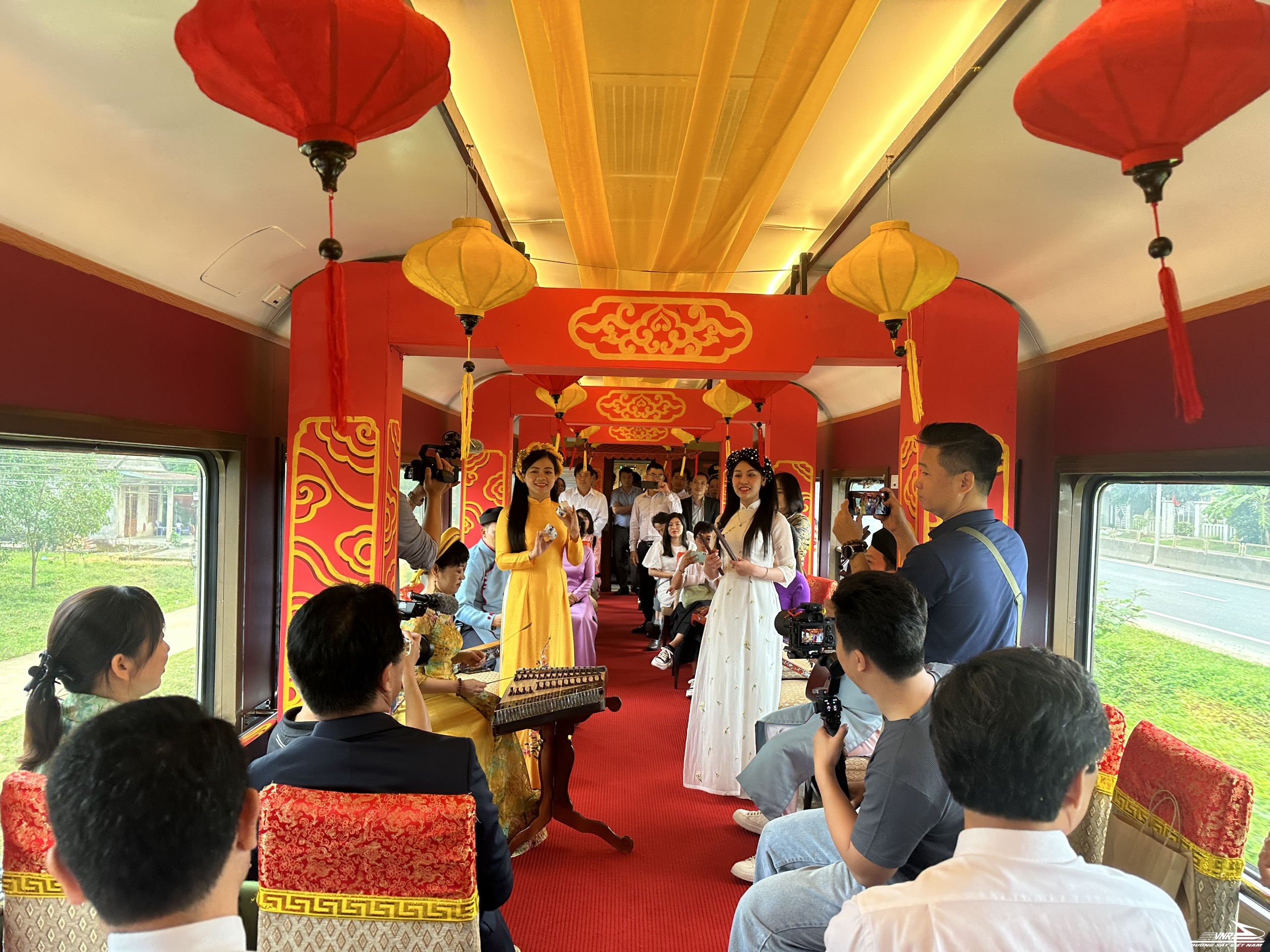 6 tháng cuối năm, VNR  tập trung các giải pháp nâng cao chất lượng dịch vụ và nỗ lực đạt doanh thu 4.701,5 tỷ đồng, tăng 4% so với nửa đầu năm.