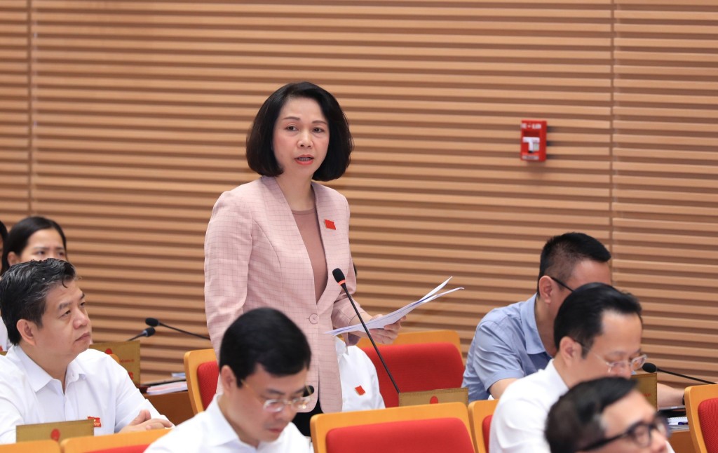 Ph&oacute; Chủ tịch UBND Th&agrave;nh phố Vũ Thu H&agrave; đ&atilde; b&aacute;o c&aacute;o kết quả thực hiện c&ocirc;ng t&aacute;c đ&agrave;o tạo nghề v&agrave; giải quyết việc l&agrave;m tr&ecirc;n địa b&agrave;n Th&agrave;nh phố từ năm 2020 đến nay.