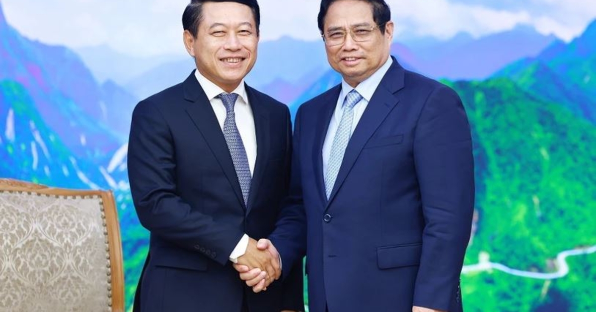 PM Pham Minh Chinh receives Lao Deputy PM and Foreign Minister - VnEconomy