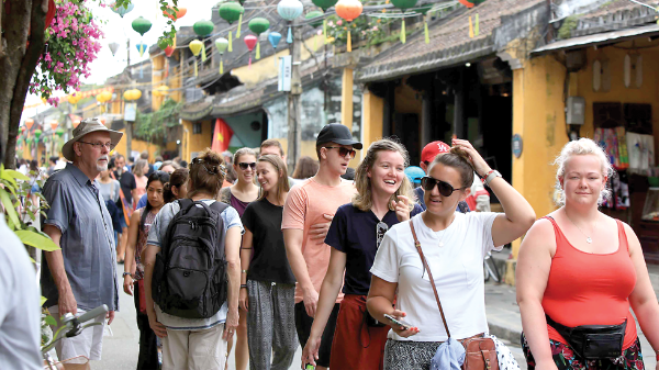 Khách quốc tế đến Việt Nam: Kết quả năm 2023, kỳ vọng năm 2024 