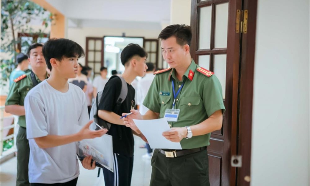 Đây là năm thứ ba kỳ thi được Bộ Công an tổ chức để làm căn cứ xét tuyển vào các học viện, trường Công an nhân dân... Ảnh: Cổng thông tin điện tử Bộ Công an.