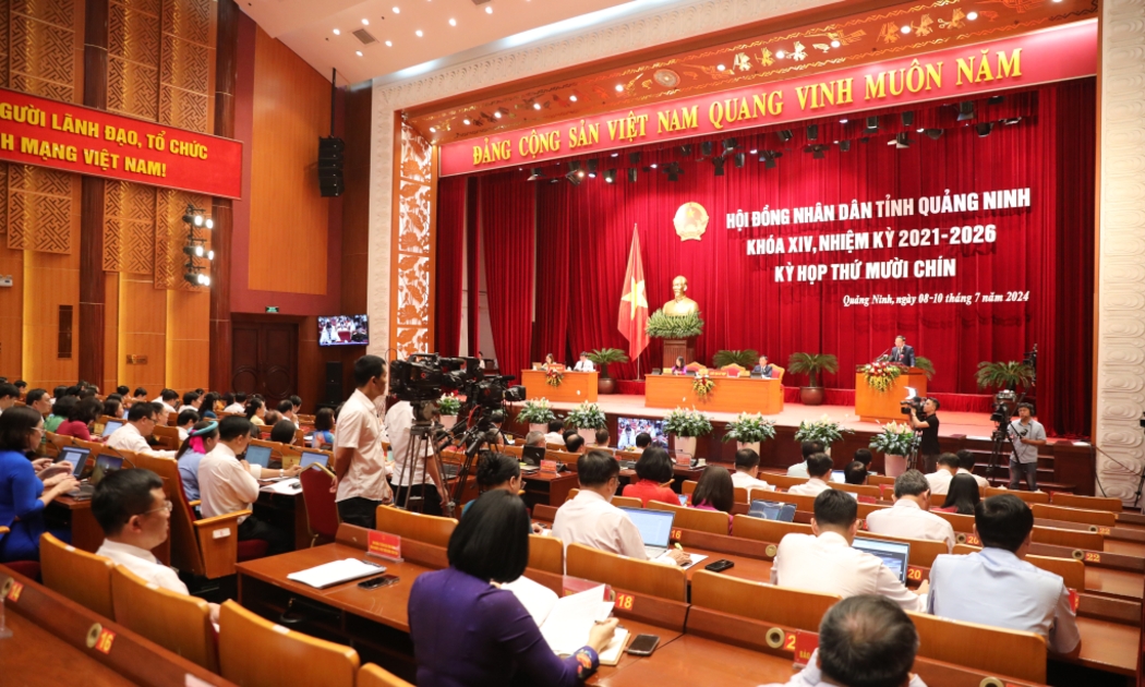 Khai mạc Kỳ họp thứ 19, HĐND tỉnh Quảng Ninh khoá XIV