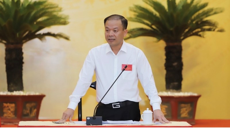 Gi&aacute;m đốc Sở T&agrave;i ch&iacute;nh Thanh H&oacute;a Nguyễn Văn Tứ trả lời chất vấn