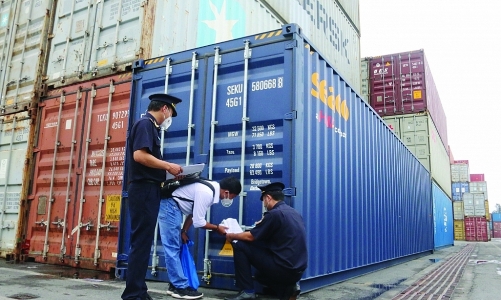 Nửa đầu năm, thu ngân sách ngành hải quan cán mốc 200.000 tỷ đồng, tăng 8,4% so với cùng kỳ