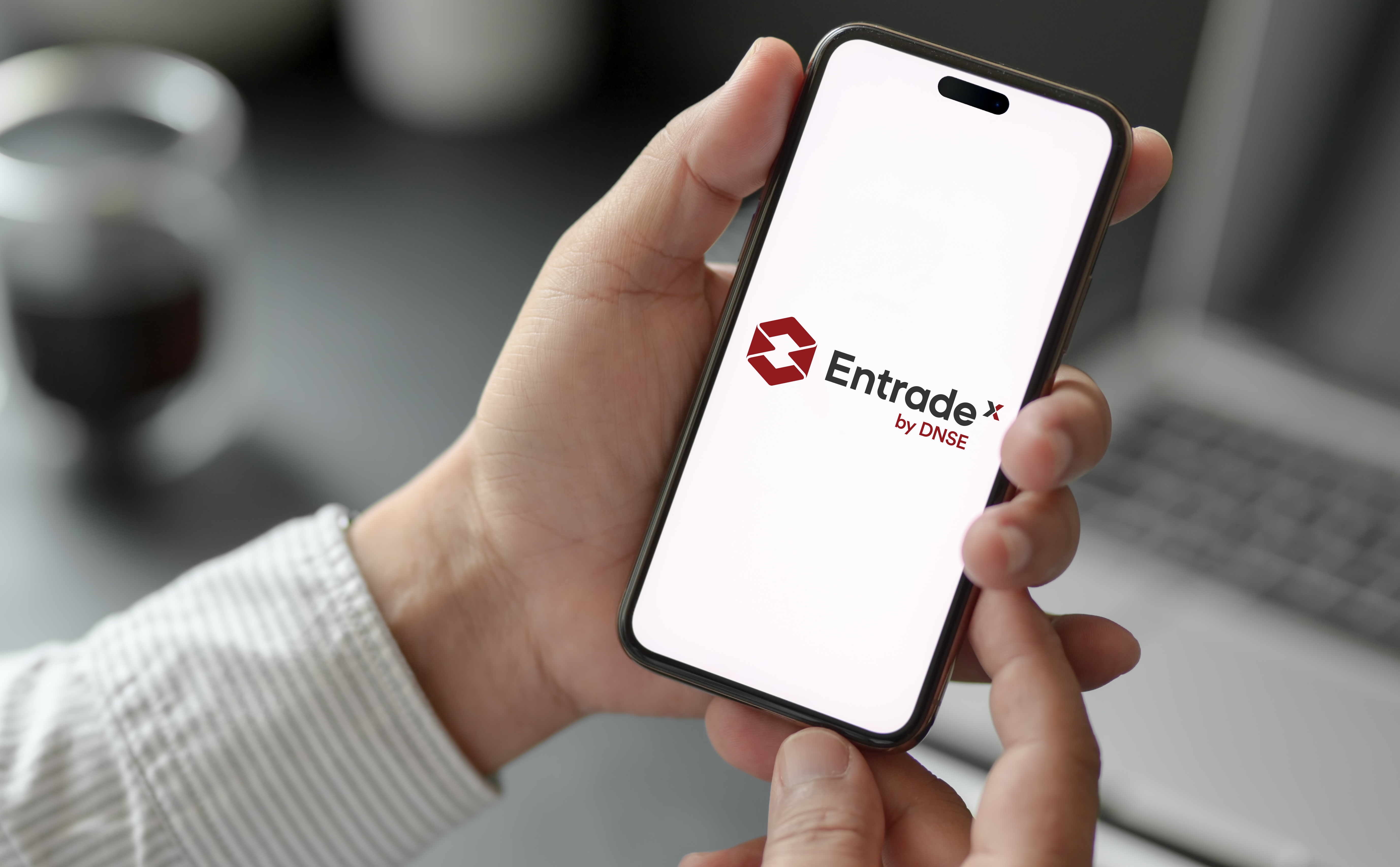 Entrade X by DNSE sở hữu nhiều t&iacute;nh năng th&acirc;n thiện, hỗ trợ to&agrave;n diện cho nh&agrave; đầu tư.