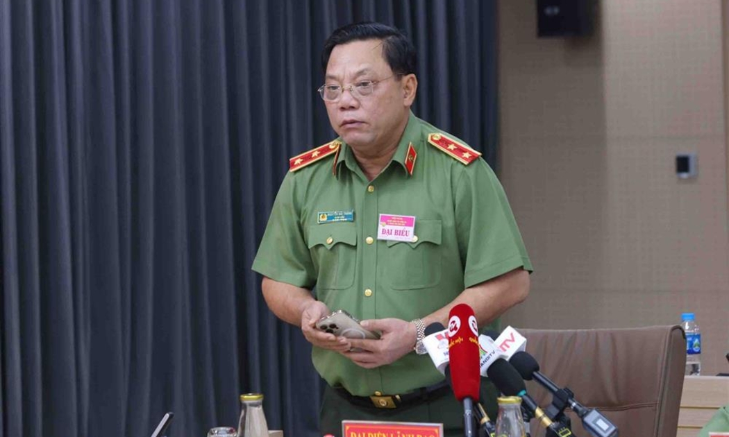 Trung tướng Nguyễn Hải Trung, Giám đốc Công an TP Hà Nội trả lời phóng viên tại Họp báo. Ảnh: Cổng thông tin điện tử Bộ Công an.