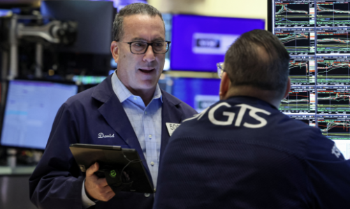 Chứng khoán Mỹ tăng mạnh nhờ cổ phiếu chip, giá dầu hồi phục trong lúc chờ báo cáo CPI