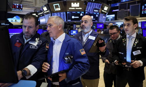 Khối ngoại bán ròng đột biến hơn 2.000 tỷ trong phiên nay cổ phiếu nào bị xả nhiều nhất? 