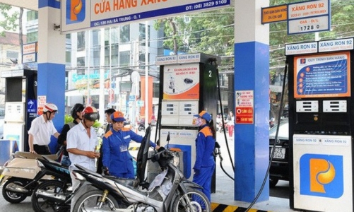 Giá xăng dầu tiếp tục giảm