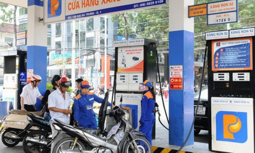 Giá xăng dầu đồng loạt giảm từ chiều 18/7/2024.
