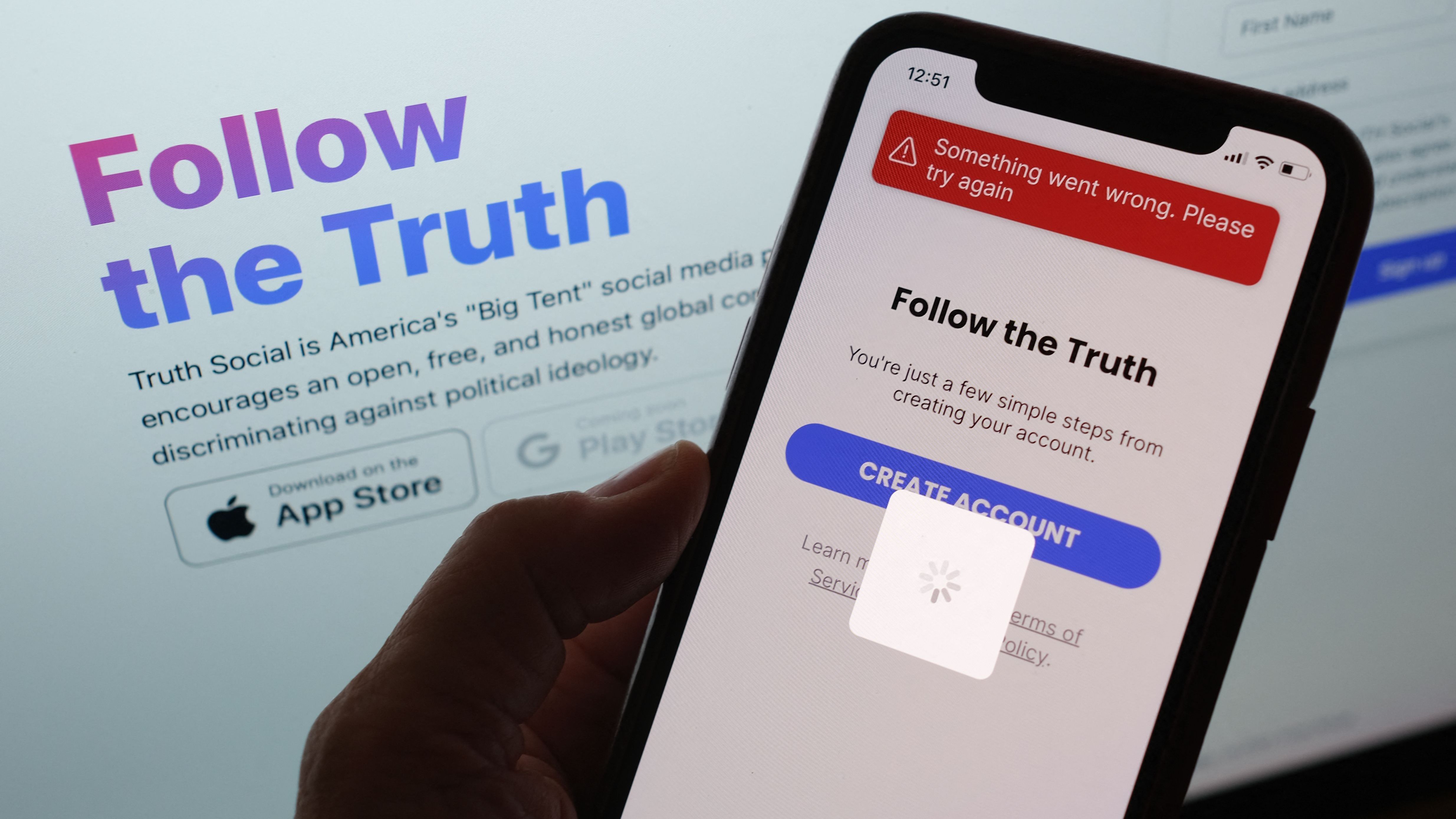Hiện tại, tính năng độc đáo nhất của Truth Social chính là việc ông Trump sử dụng ứng dụng này thường xuyên.