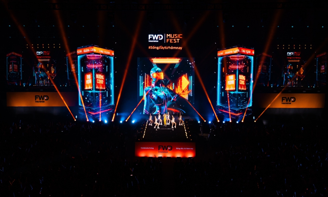 FWD Music Fest trở lại đầy thành công với hiệu ứng âm thanh và ánh sáng bùng nổ.