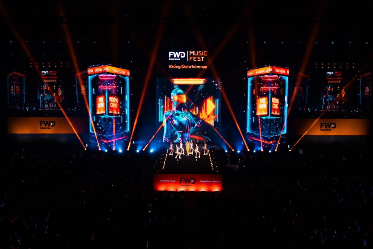 FWD Music Fest trở lại đầy thành công với hiệu ứng âm thanh và ánh sáng bùng nổ.