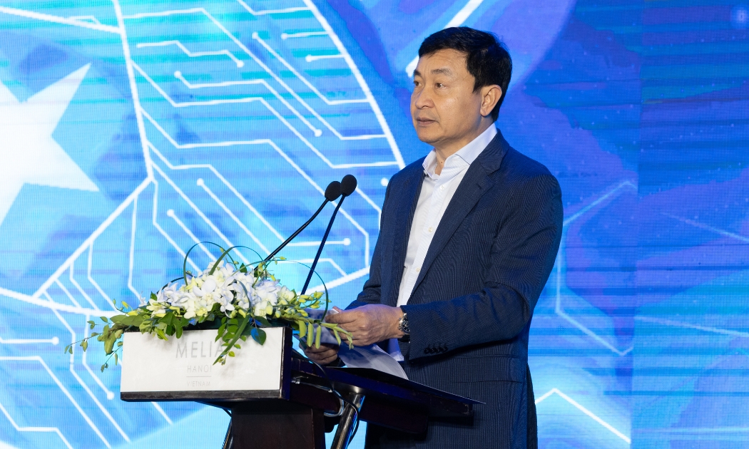 Trung tướng Nguyễn Minh Chính, Cục trưởng Cục An ninh mạng và phòng, chống tội phạm phạm sử dụng công nghệ cao (Bộ Công an), Phó Chủ tịch Thường trực Hiệp hội An ninh mạng quốc gia: Gần đây, Bộ Công an phát hiện hàng trăm cá nhân, tổ chức liên quan bán dữ liệu cá nhân. Một số đường dây chiếm đoạt, mua bán dữ liệu quy mô lớn tại Việt Nam đã bị phát hiện, đấu tranh, xử lý.