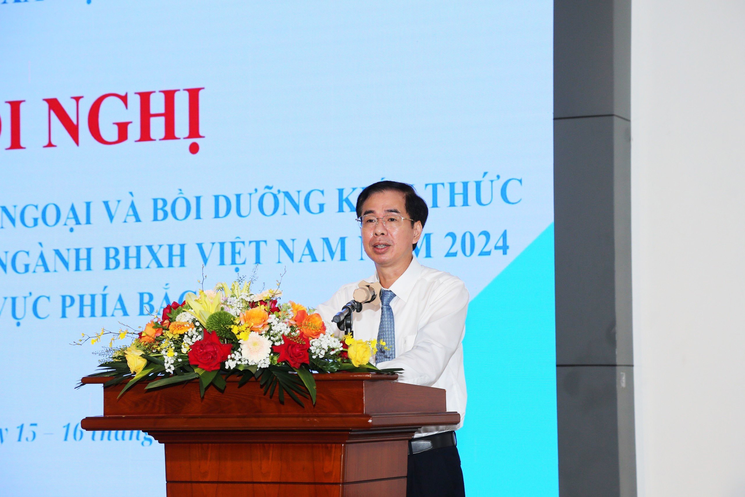 Phó Tổng Giám đốc Bảo hiểm xã hội Việt Nam Đào Việt Ánh thông tin tại hội nghị. Ảnh: Duy Nguyễn.