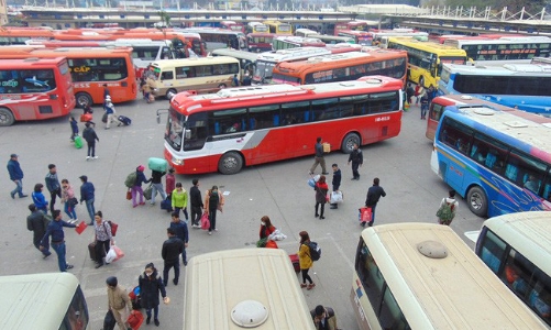Vận tải hành khách cạnh tranh khốc liệt sau kỳ “ngủ đông”