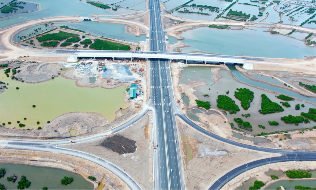 Dự án đường ven sông kết nối từ đường cao tốc Hạ Long – Hải Phòng đến thị xã Đông Triều (đoạn từ nút giao Đầm Nhà Mạc đến đường tỉnh 338 – giai đoạn 1) giải ngân chậm vì thiếu vật liệu san lấp