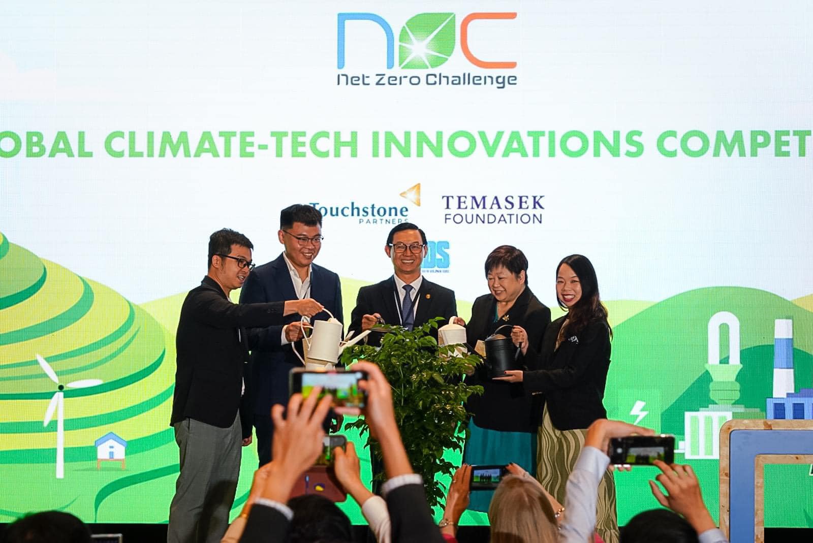 Ban Tổ chức khởi động Thách thức Net Zero 2024, sáng 16/7.