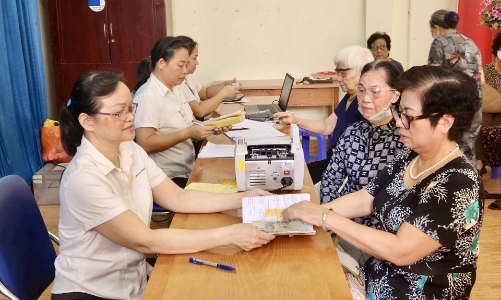 Con cái có thể lĩnh lương hưu hộ cha mẹ khi được ủy quyền 