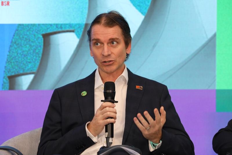 Foreign businesses need certainty when investing in domestic energy market